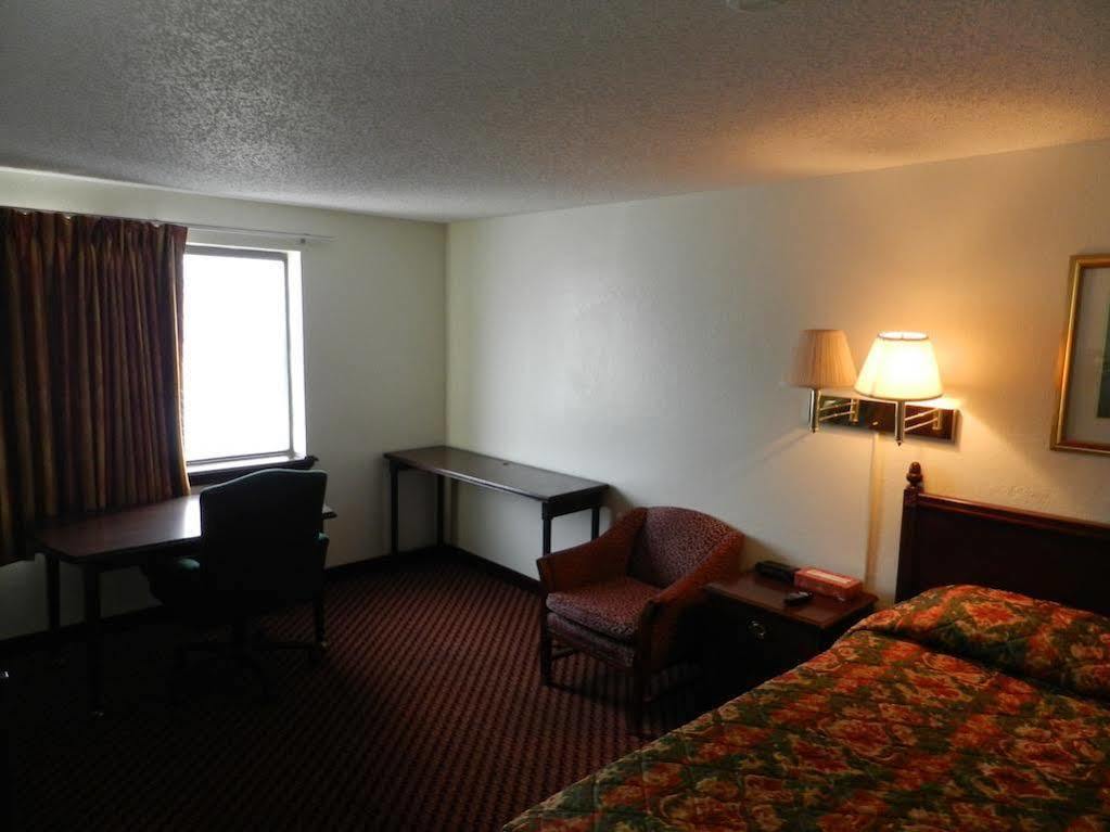 ליברטי Baymont Inn & Suites By Wyndham מראה חיצוני תמונה